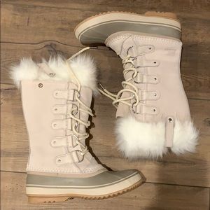 Sorel Tofino boots
